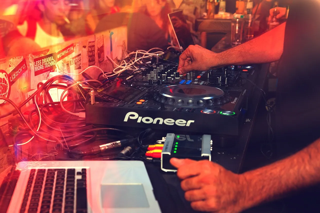 Salir de fiesta en Valencia: descubre los locales de moda