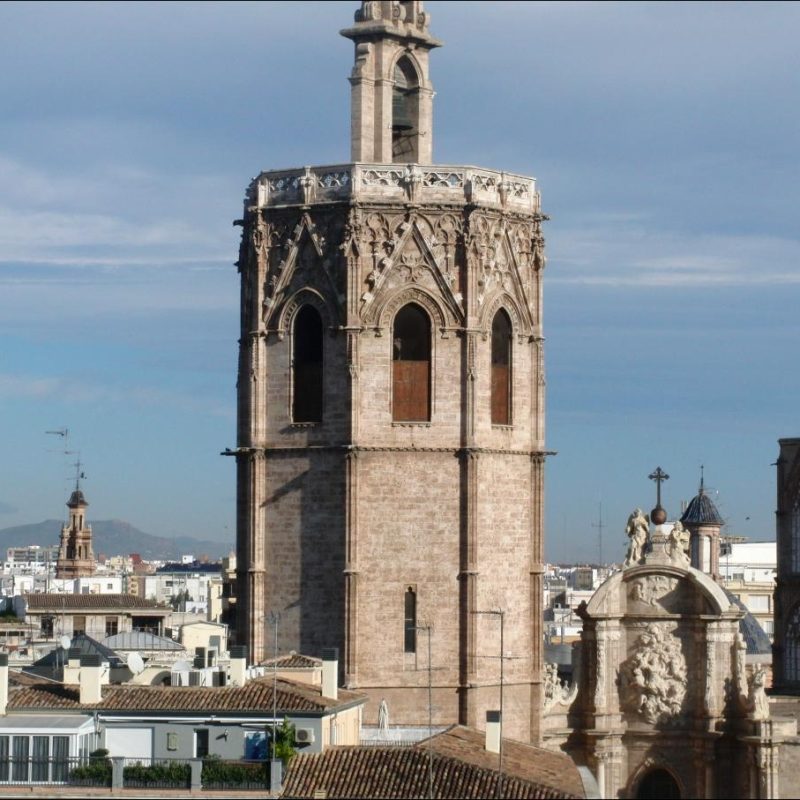 Image of the Micalet Tower in Valencia seen from above