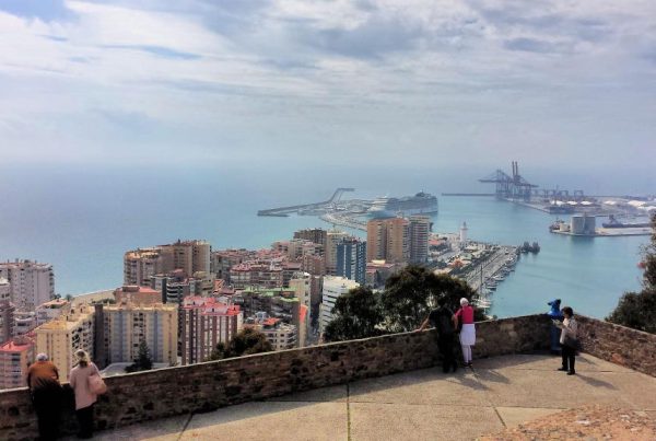 Vues panoramiques de Málaga depuis un point de vue