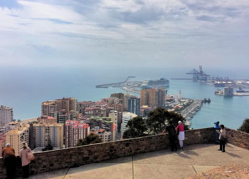 Vues panoramiques de Málaga depuis un point de vue