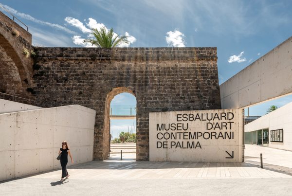 Entrée du Musée d'Art Contemporain Es Baluard à Palma de Majorque