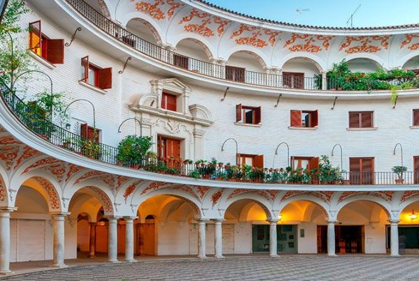 La Plaza del Cabildo à Séville, un lieu secret et pittoresque