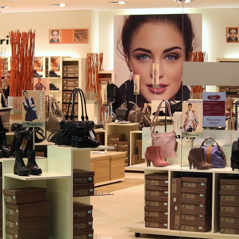 Interior of a shoe and handbag store in Benidorm, showcasing stylish accessories for a perfect shopping experience