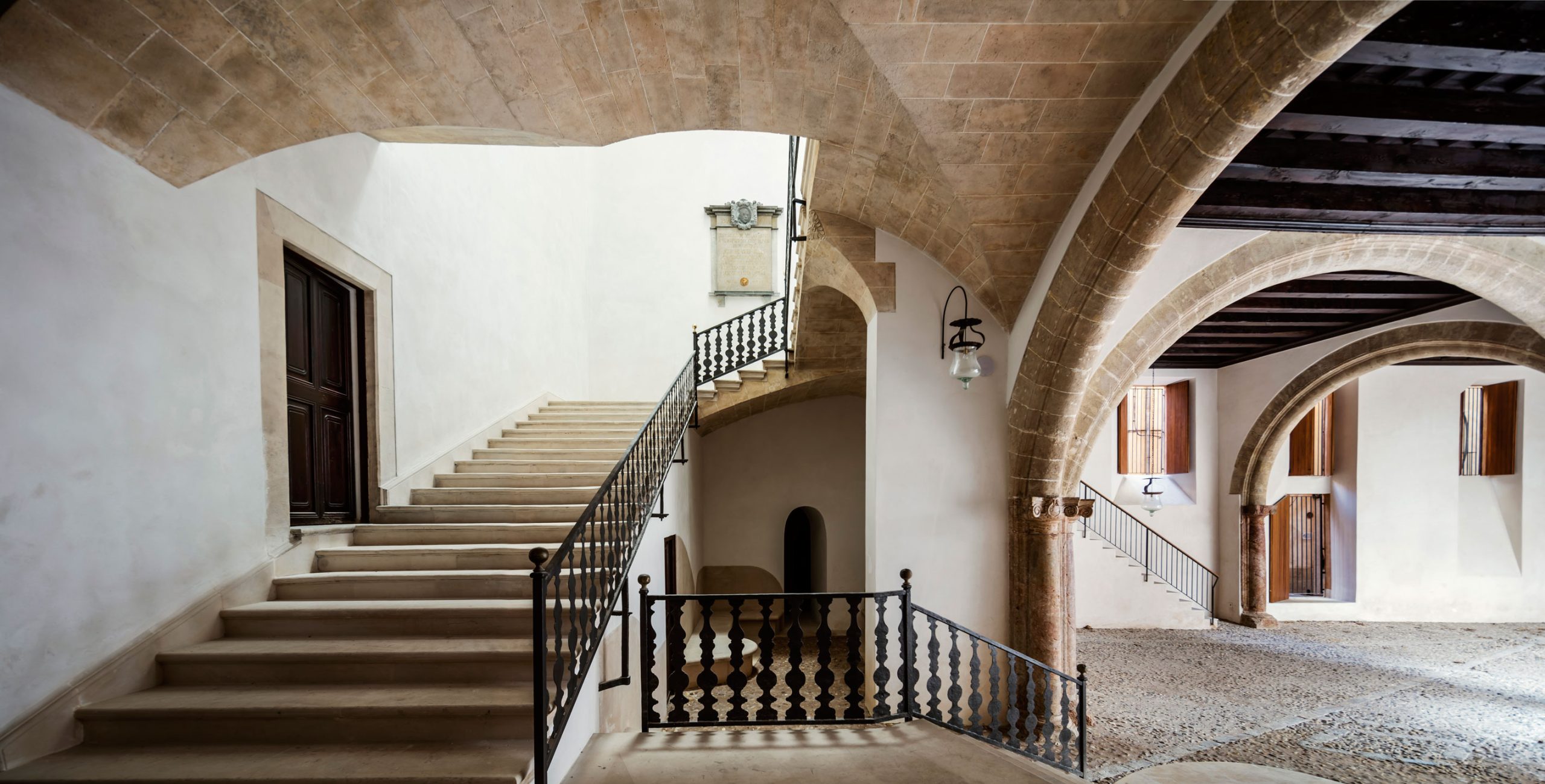 Route à travers les patios de Palma