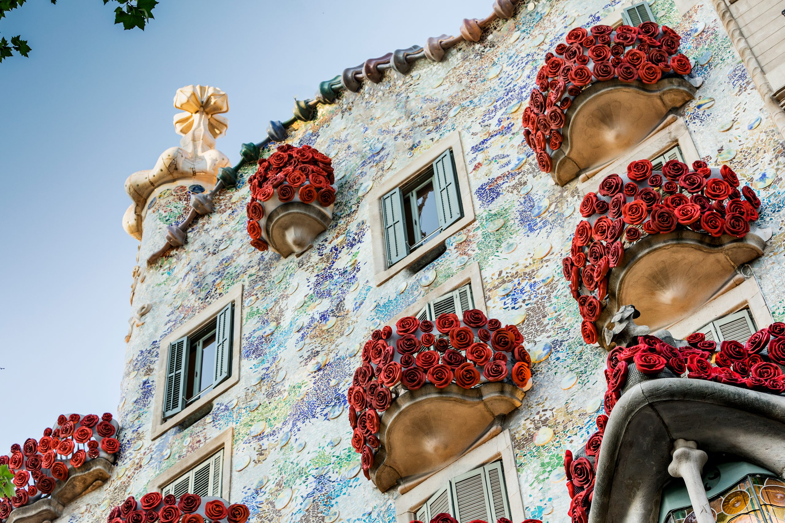 Sant Jordi en Barcelona: qué ver, qué hacer y dónde comprar libros y rosas