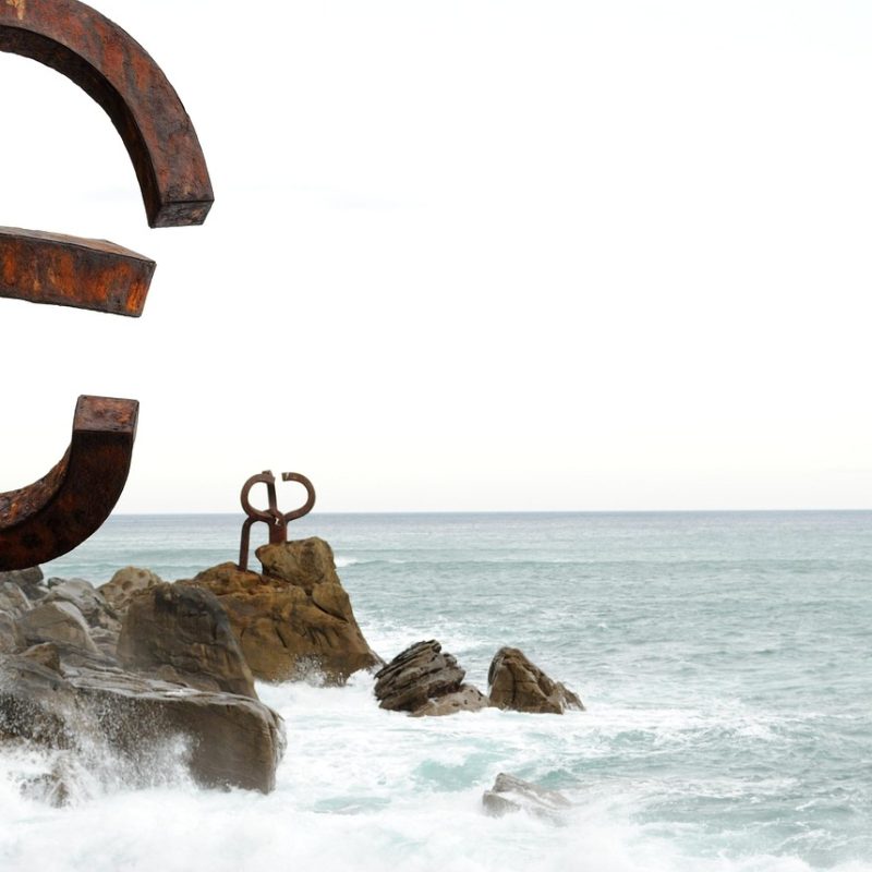 Vue de l’œuvre El Peine del Viento d’Eduardo Chillida à Saint-Sébastien, un lieu incontournable à voir en 2 jours