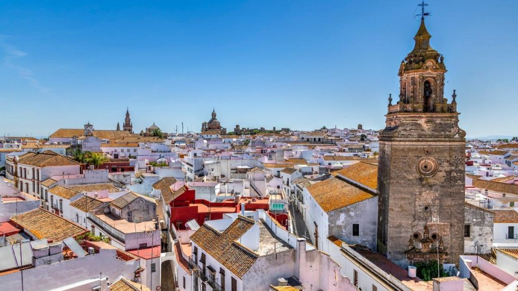 Vista panorámica de Carmona, un pintoresco municipio cercano a Sevilla ideal para una escapada